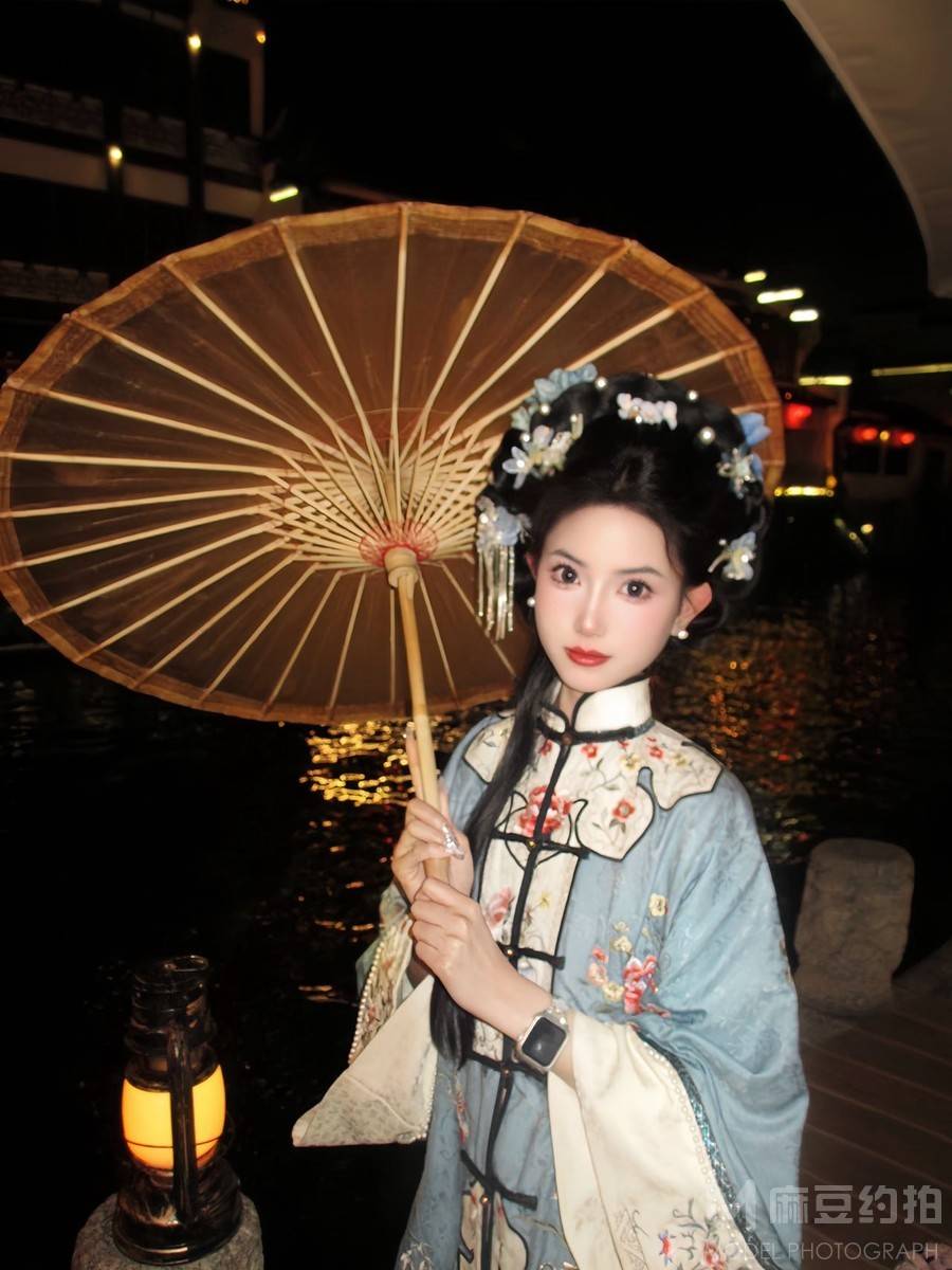 民国模特