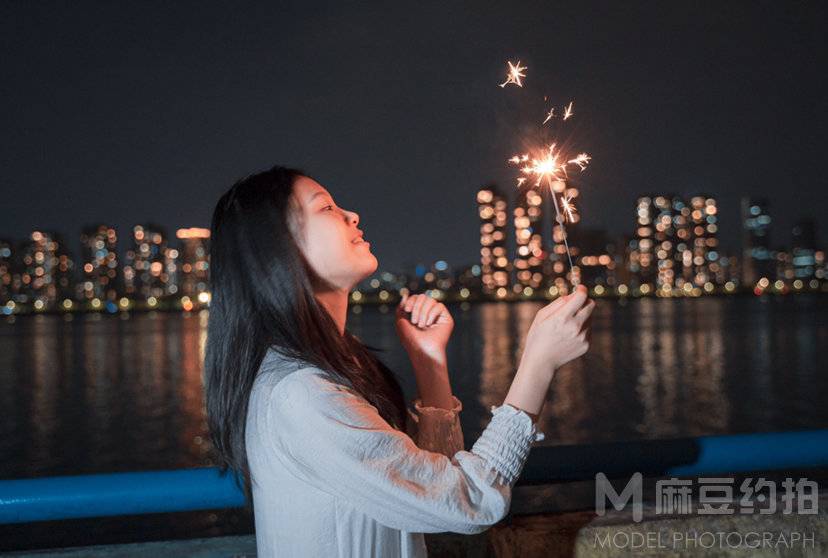 夜景模特