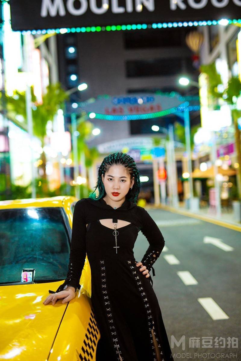 夜景模特