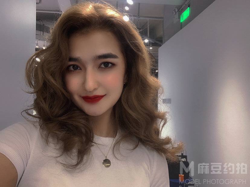 胶片模特