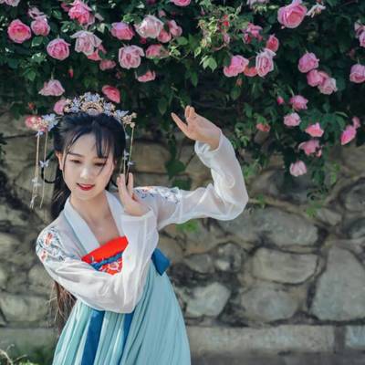 汉服模特