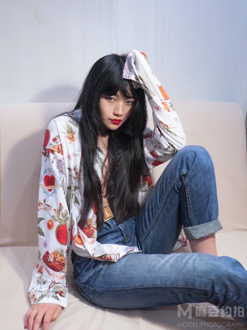 情绪模特