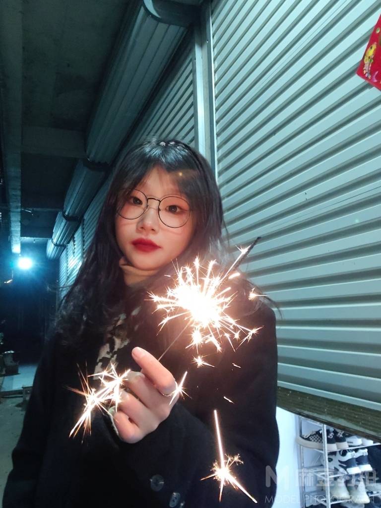 清新模特