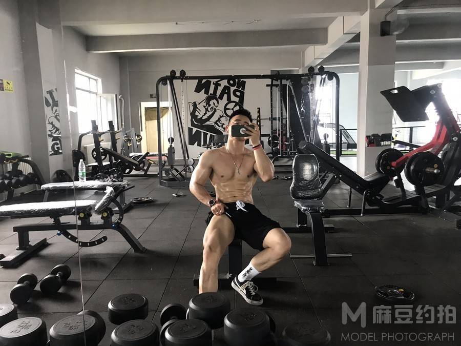 纪实模特