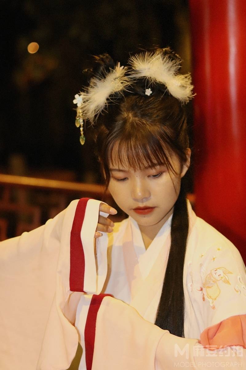妆容模特