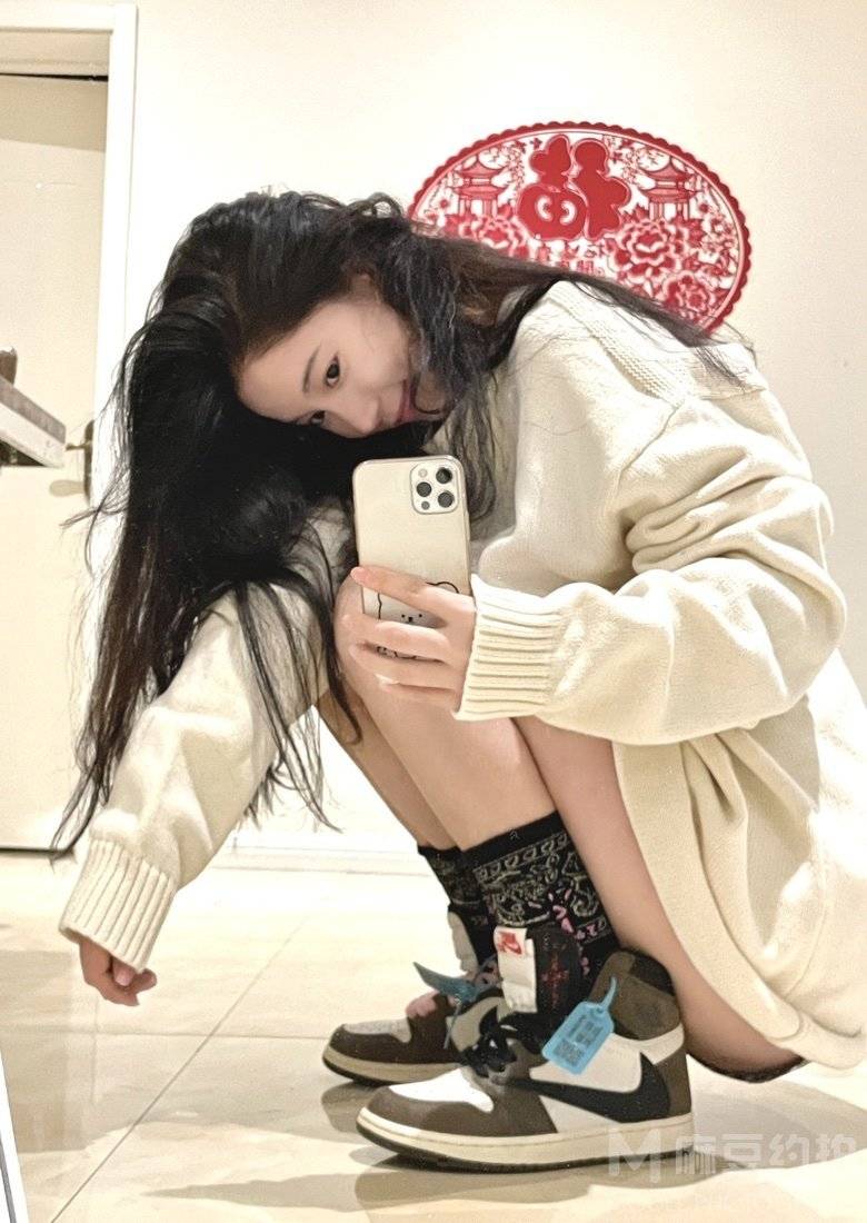 黑白模特