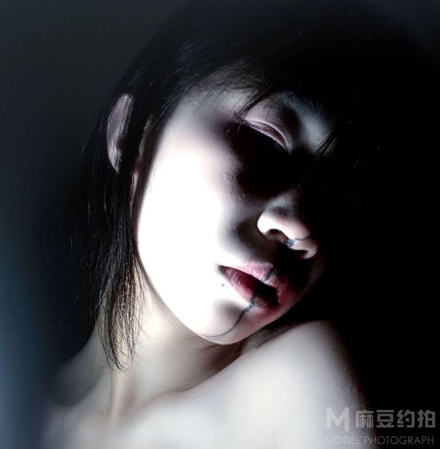 暗黑模特