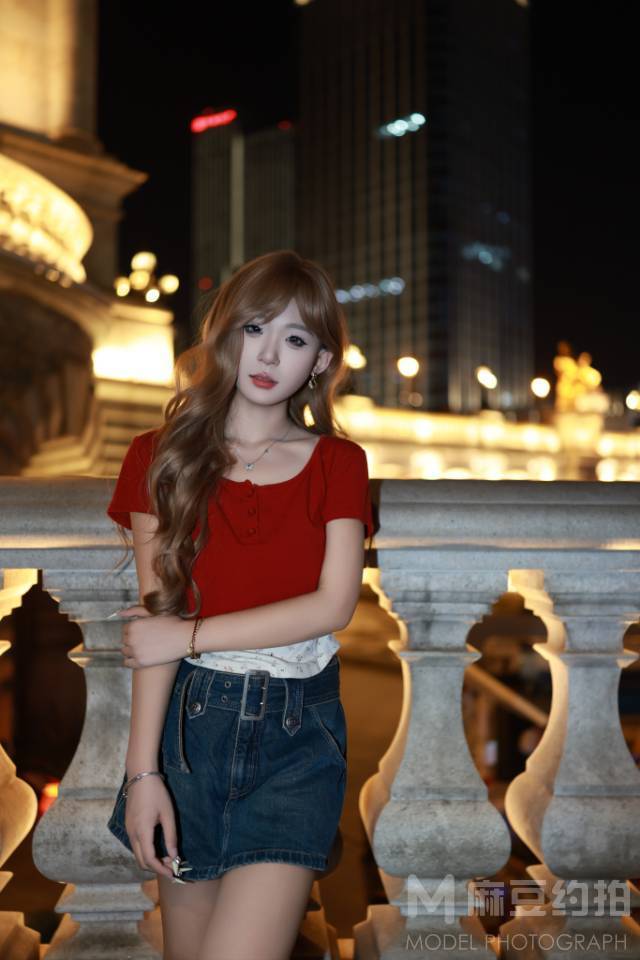 夜景模特