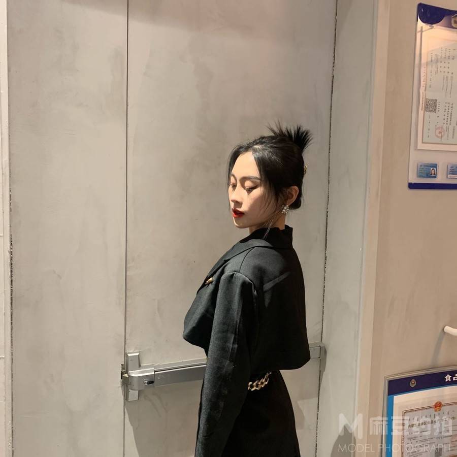 暗黑模特