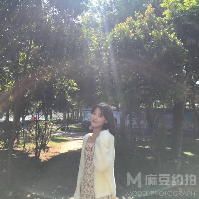 校园模特