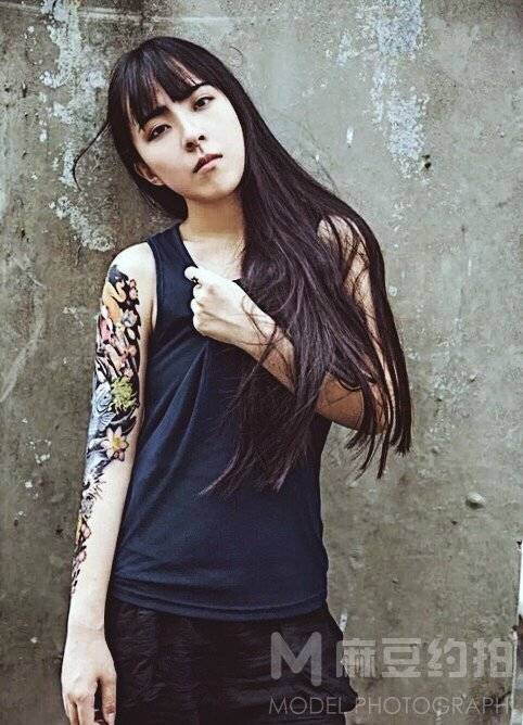 情绪模特