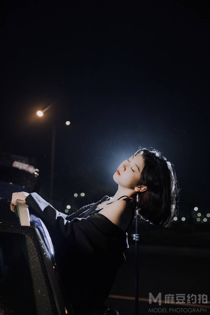 夜景模特