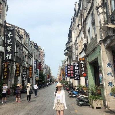 校园模特