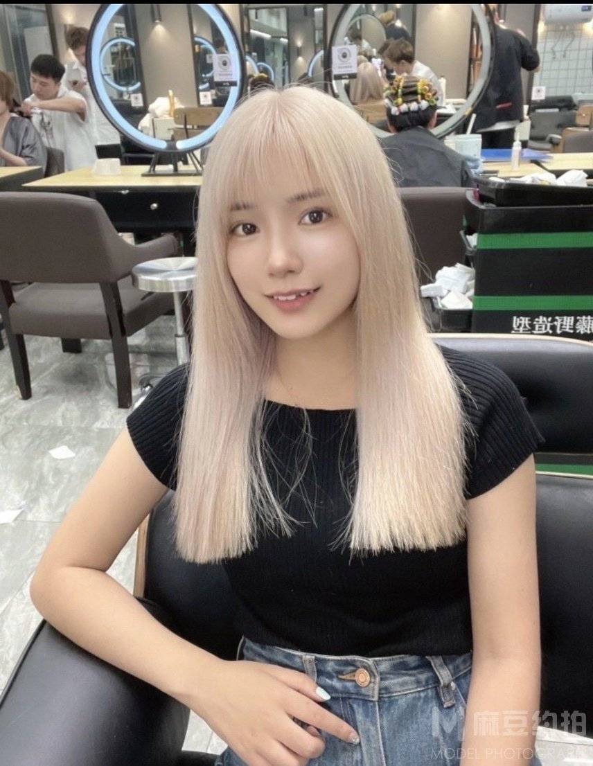 清新模特
