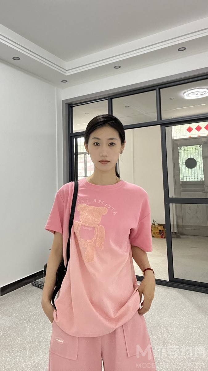 纪实模特