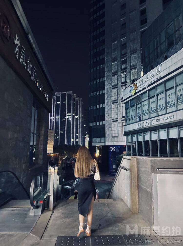 暗黑模特