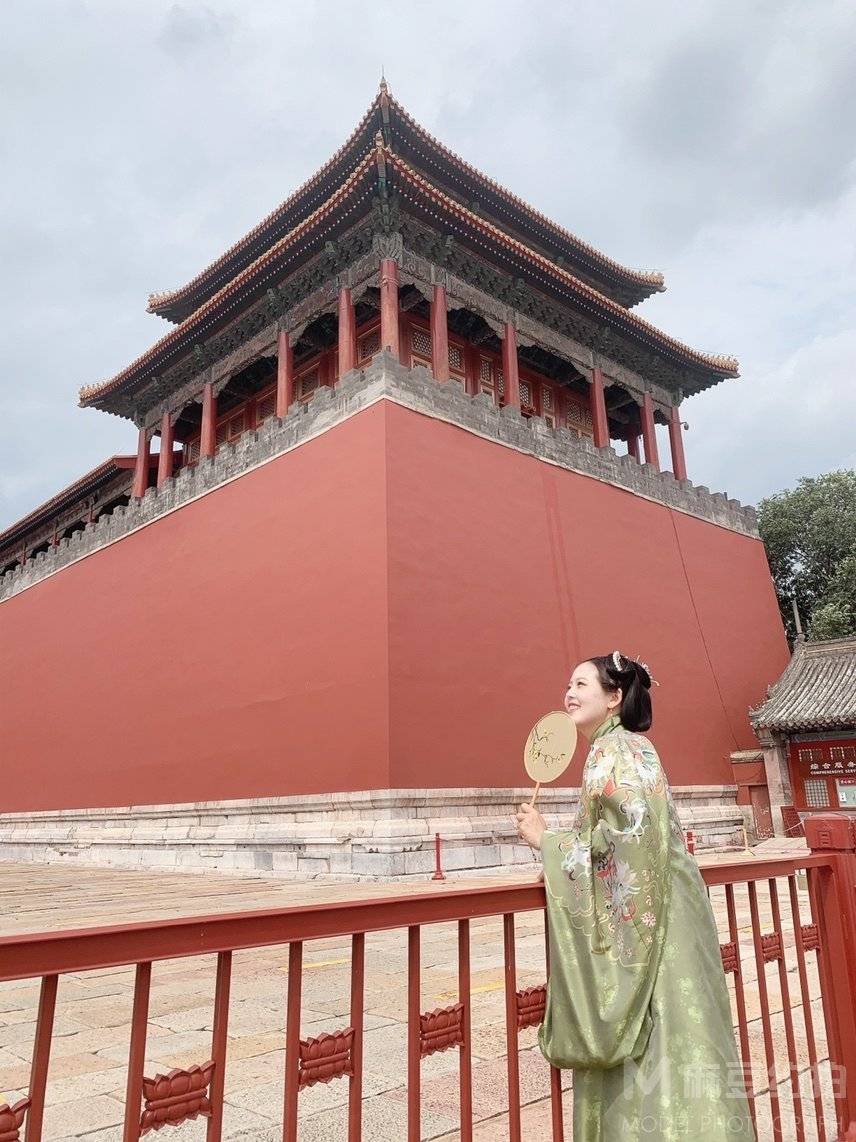 民国模特