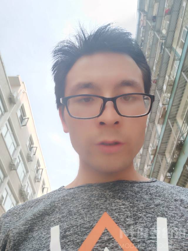 纪实模特