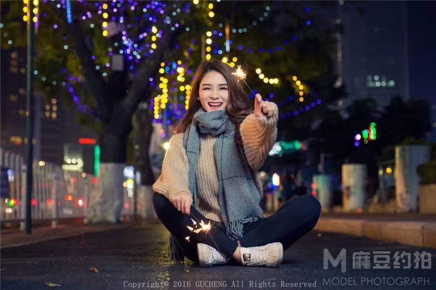 情绪模特