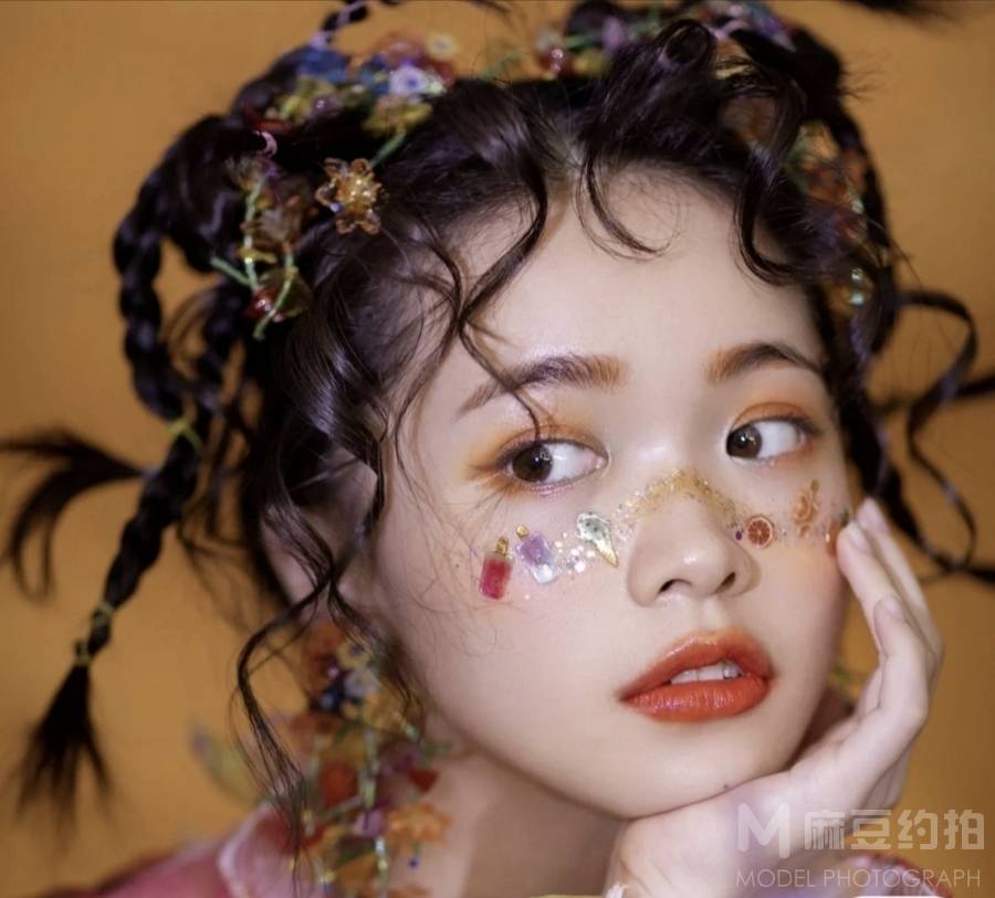 妆容模特