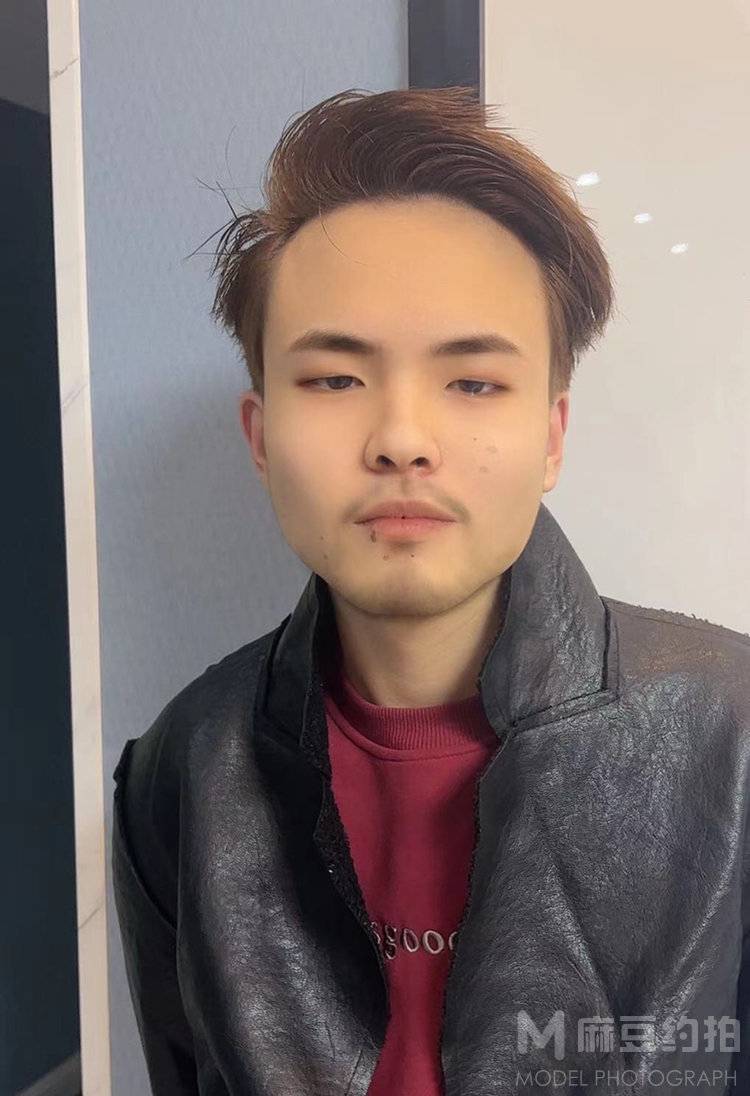 纪实模特