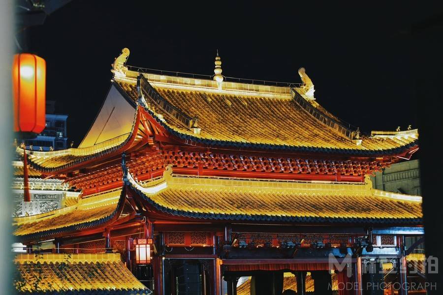 夜景模特