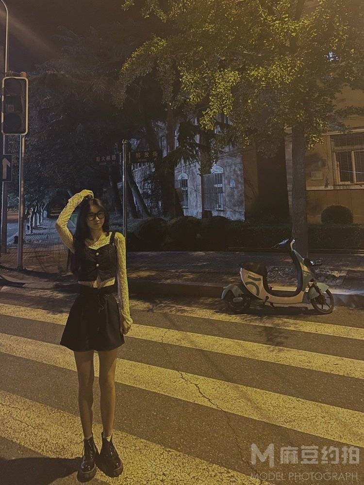 夜景模特