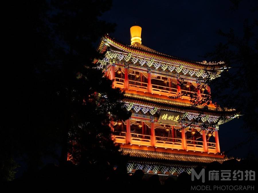 夜景模特