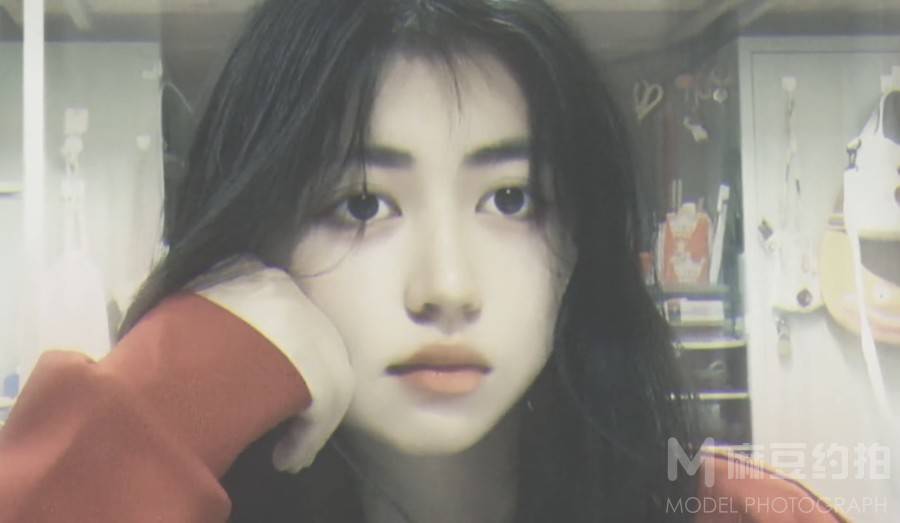 情绪模特