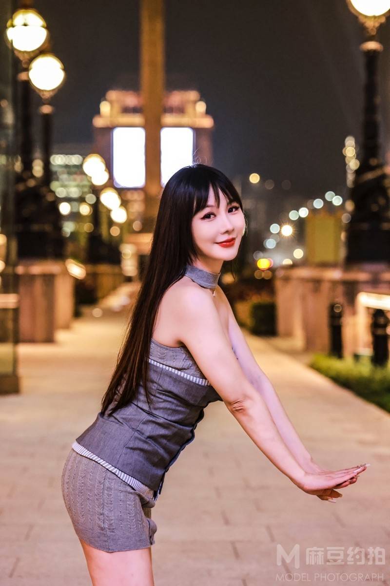 夜景模特