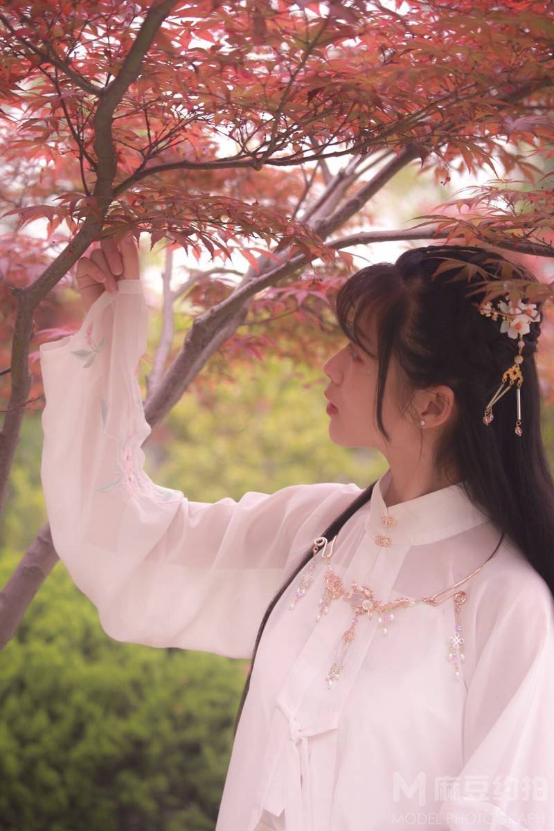 妆容模特