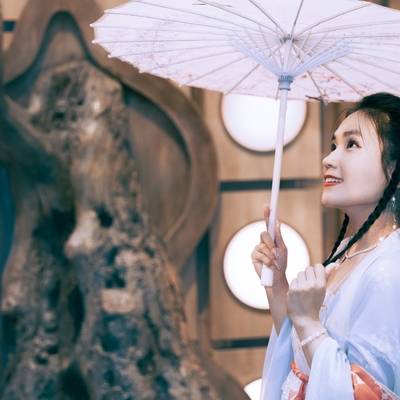 汉服模特