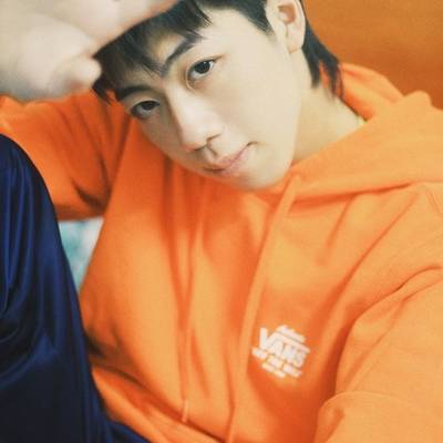 黑白模特