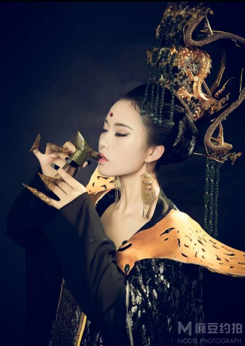 妆容模特