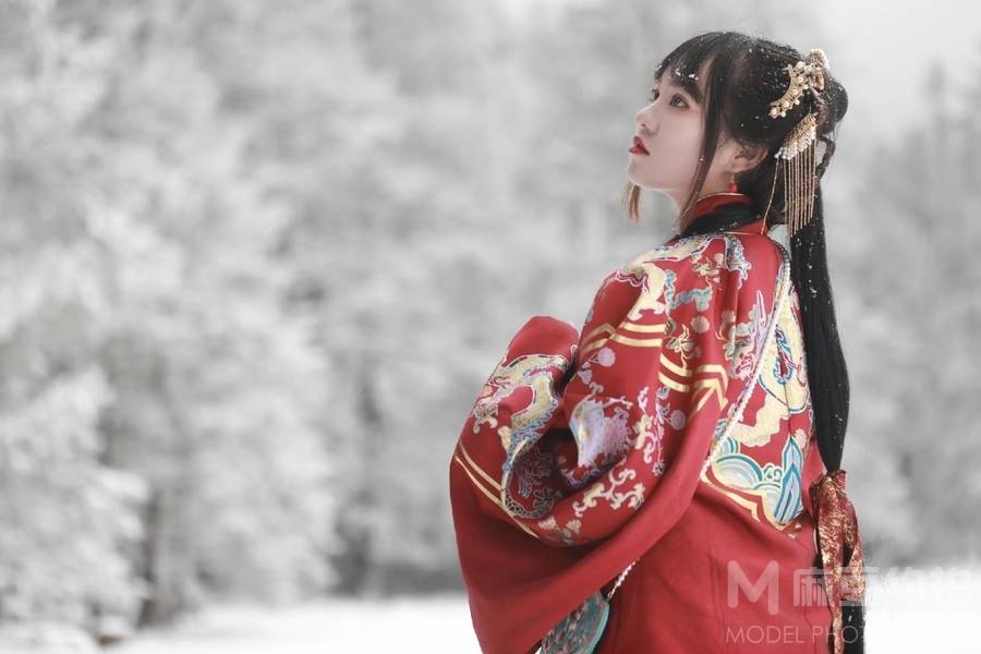 汉服模特
