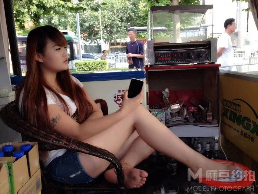 黑白模特