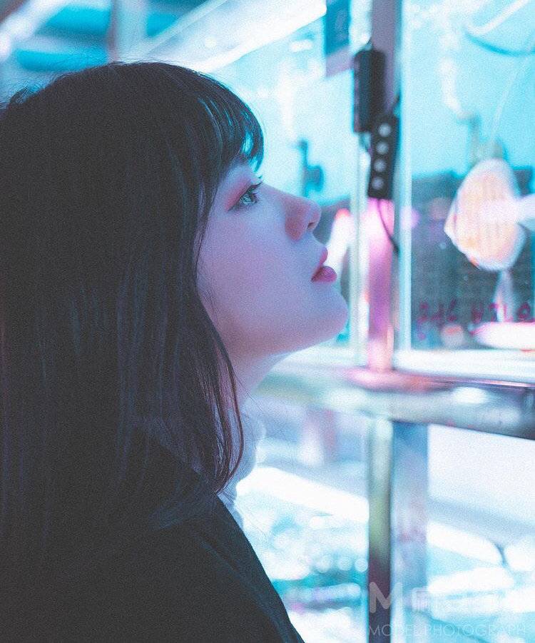 情绪模特