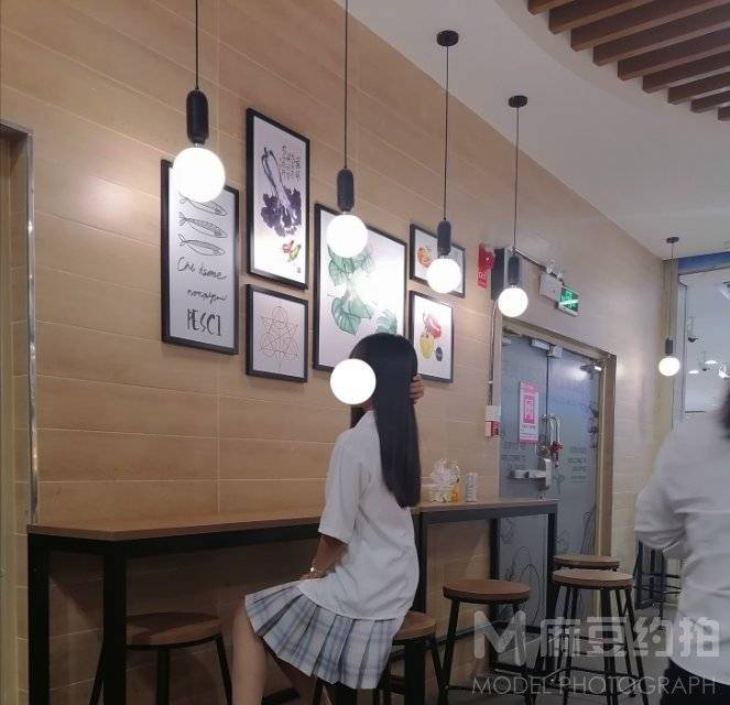 校园模特