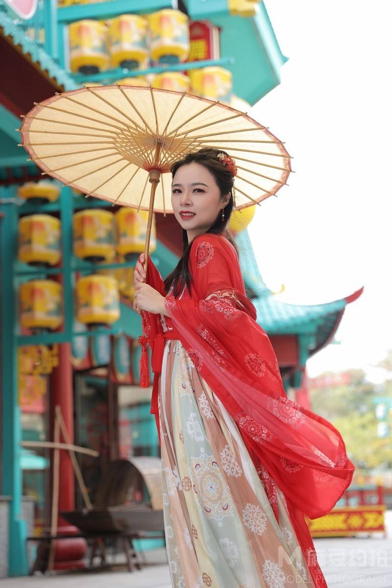 汉服模特