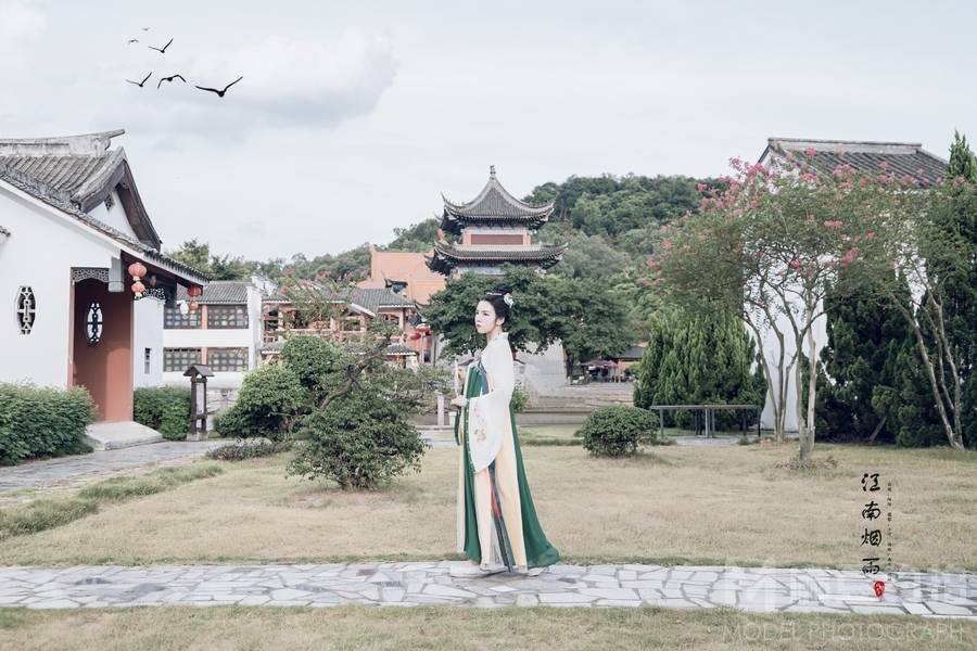 汉服模特