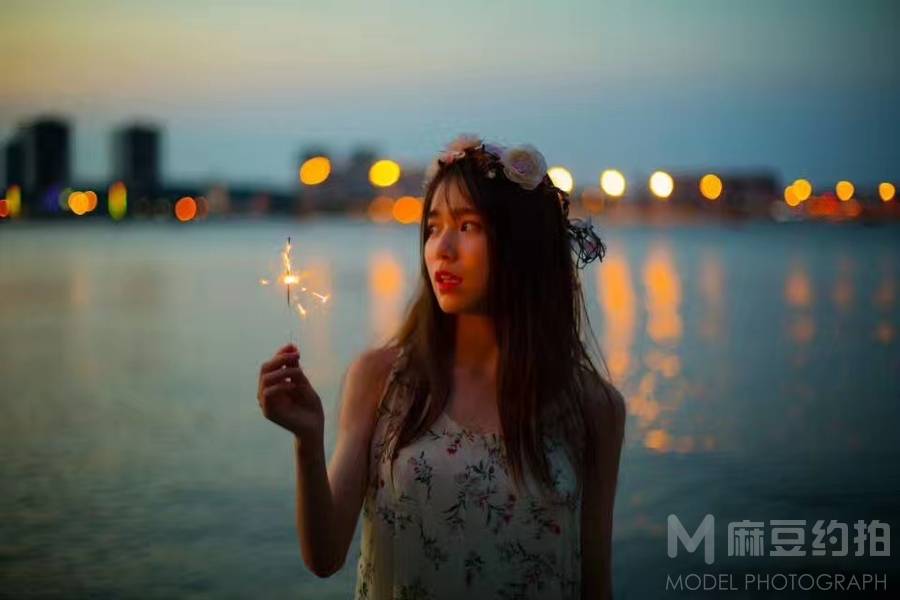 夜景模特
