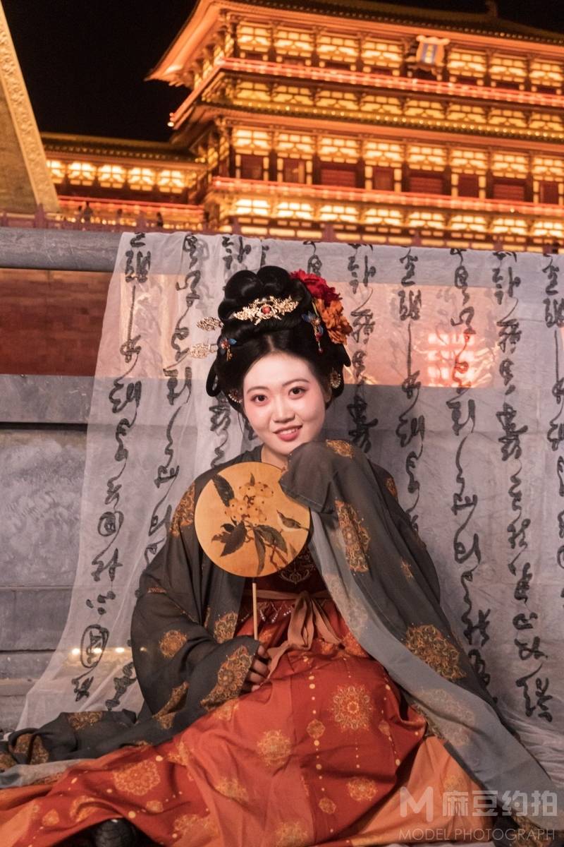 汉服模特