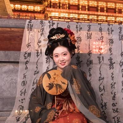 汉服模特