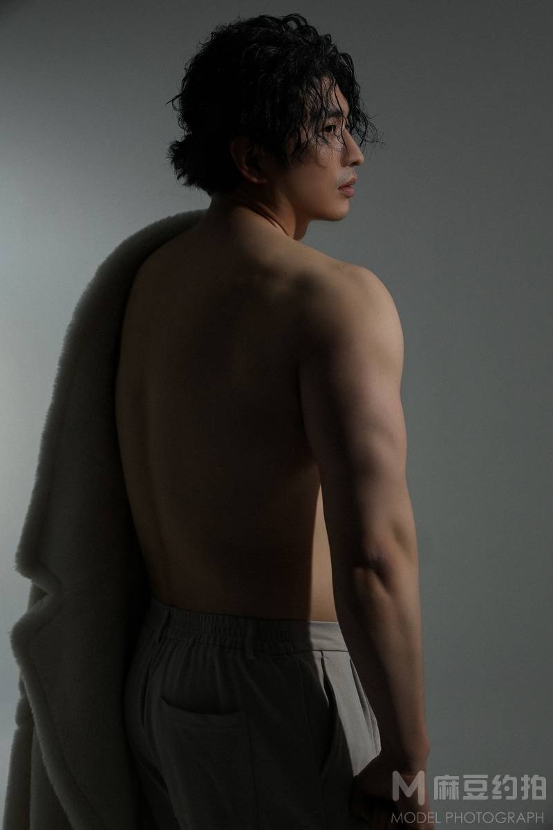 胶片模特