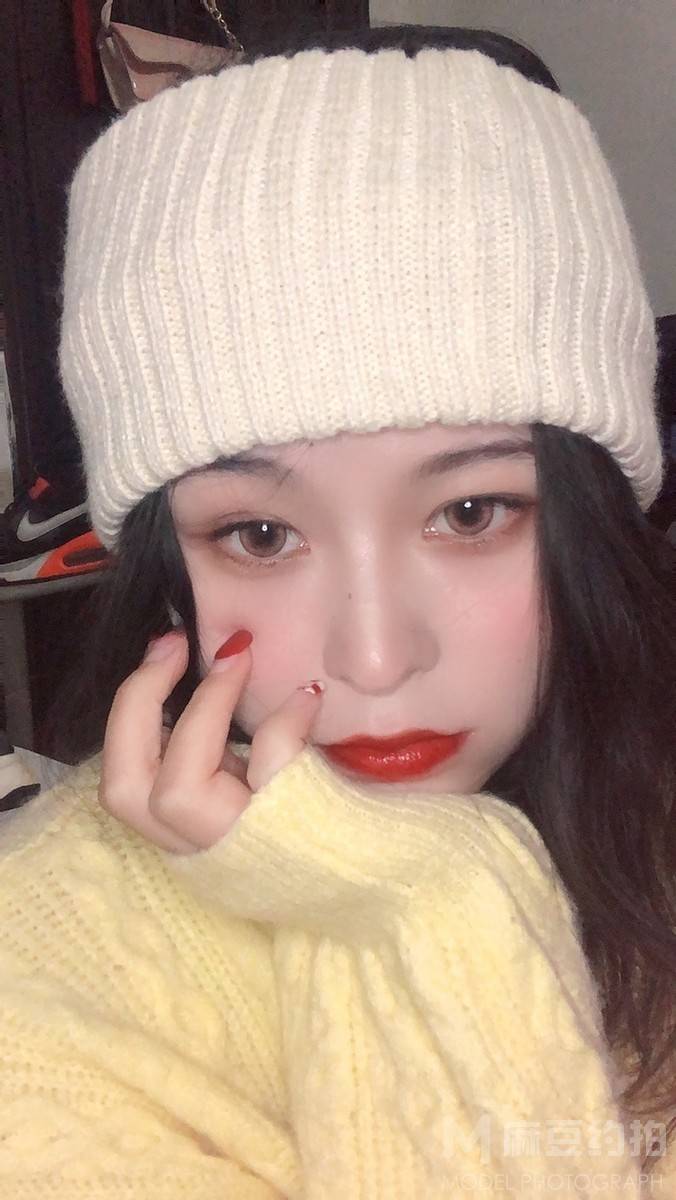妆容模特