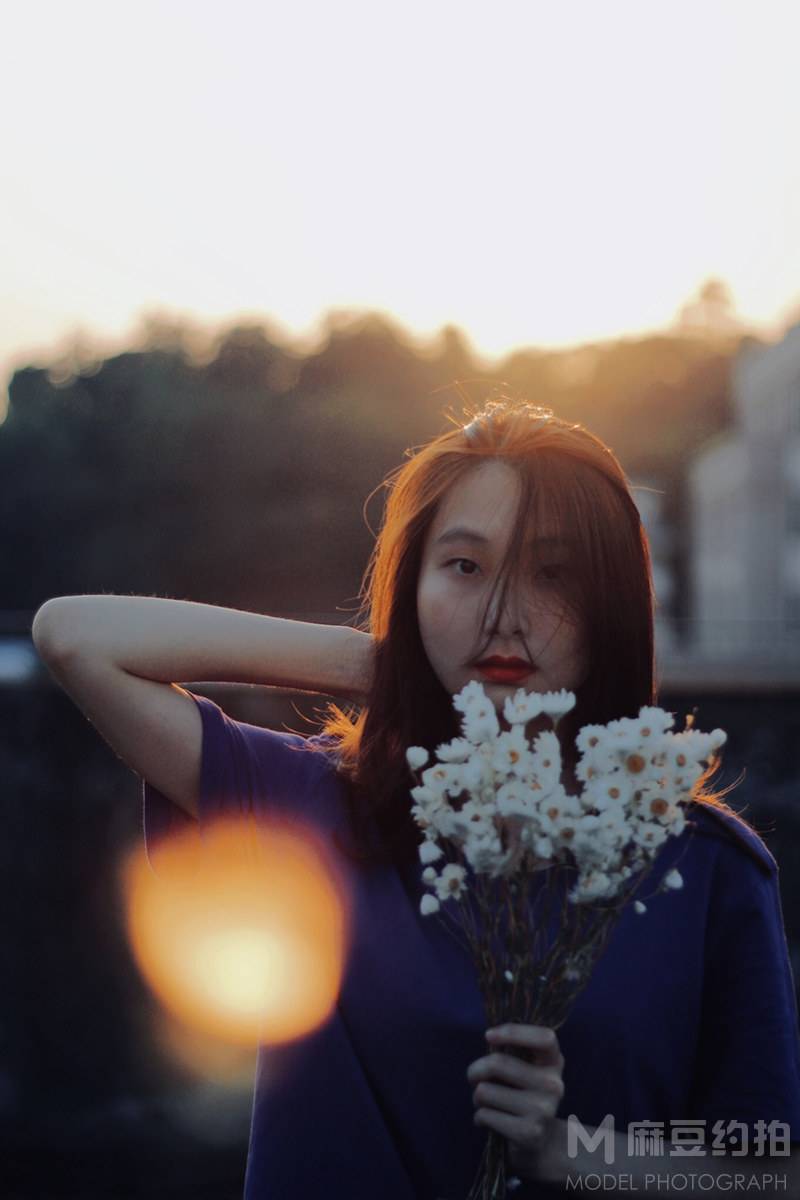 情绪模特