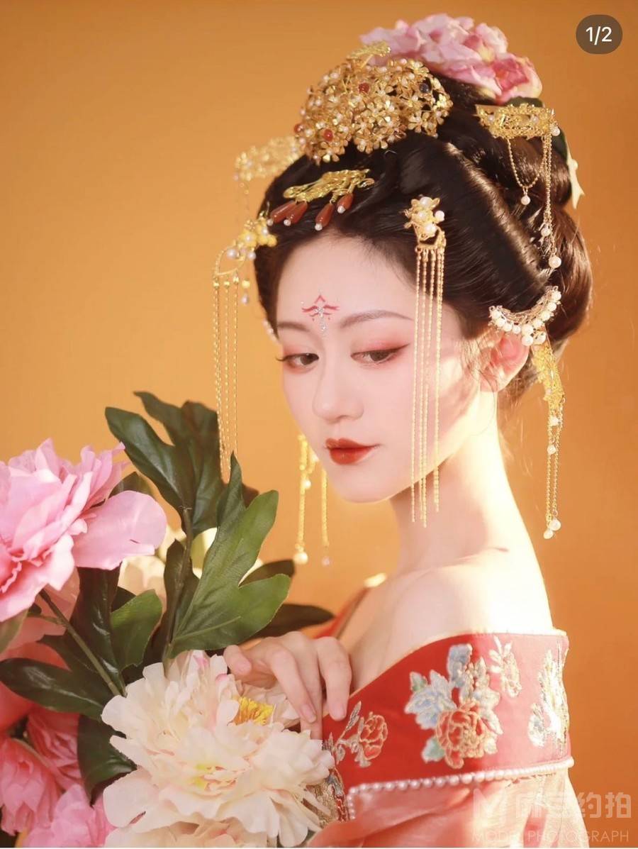 妆容模特