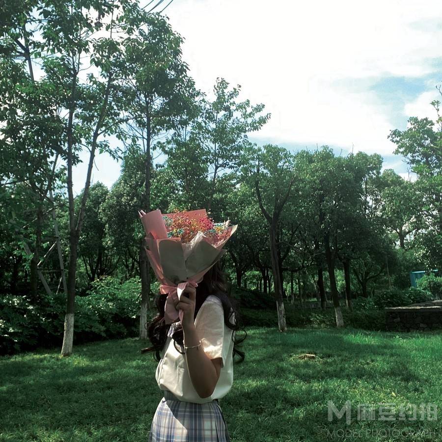 校园模特