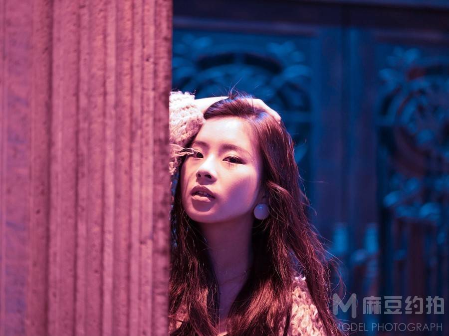 情绪模特