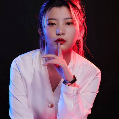 黑白模特